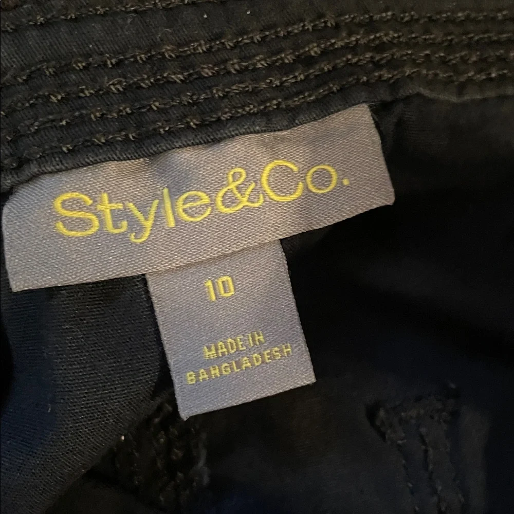 Bundle Style & Co. Women’s Capris Black and Kahki - Picture 13 of 13